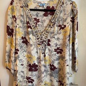 Beautiful Joie silk blouse. Amazing stitch detailing. Size L.